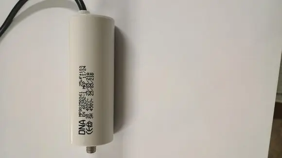 kond.rozb.MBP 25uF/400V kabel/M8 Akční Nabídka