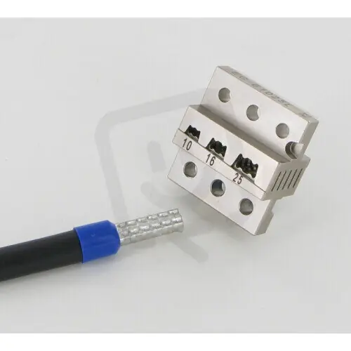Novinka Čelisti EC E1025L k EC 65(PC) na dutinky, průřez 10-25mm2/šíře 18mm C4-D 1025 L