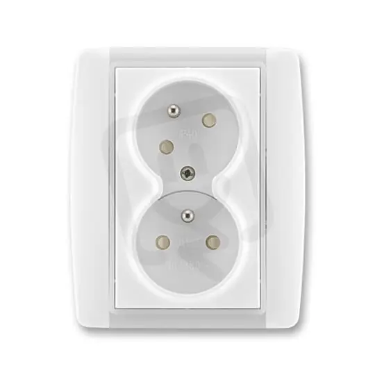 Dvojzásuvka ABB ELEMENT chráněná s clonkami bezšr. bílá/led.bílá 5513E-C02357 01 Must-Have