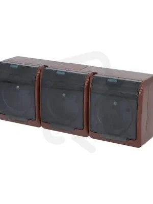 Speciální Cena Zásuvka GALATEA IP44 3x 2P+PE 3-nás. hnědá/průhledné víčko FAMATEL 5323-05
