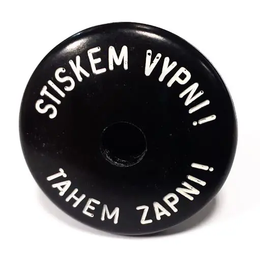 Knoflík ‘‘Tahem zapni/Stiskem vypni‘‘ pro 3P spínače černá ABB D60069 Novinka