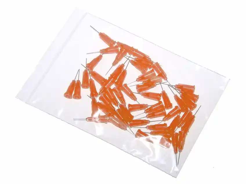 Finální Výprodej Lepené dávkovací jehly s nerezovou kanylou 12,7mm oranžovo-žlutá 15G 50ks